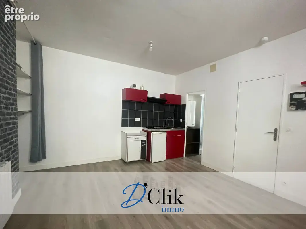 T2 en plein centre ville de LAVAL - Rive gauche  Idéal pour investissement locatif ! - photo 3