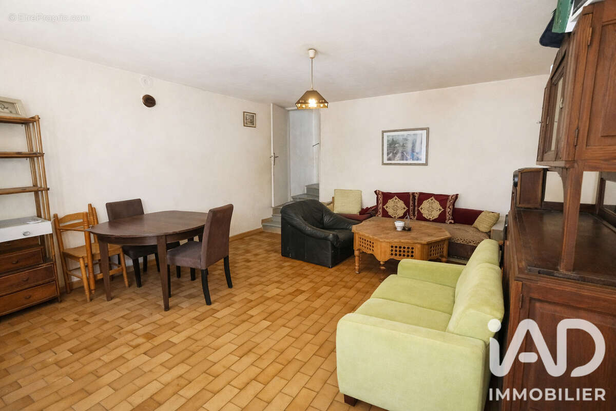 Photo 3 - Maison à VIOLES