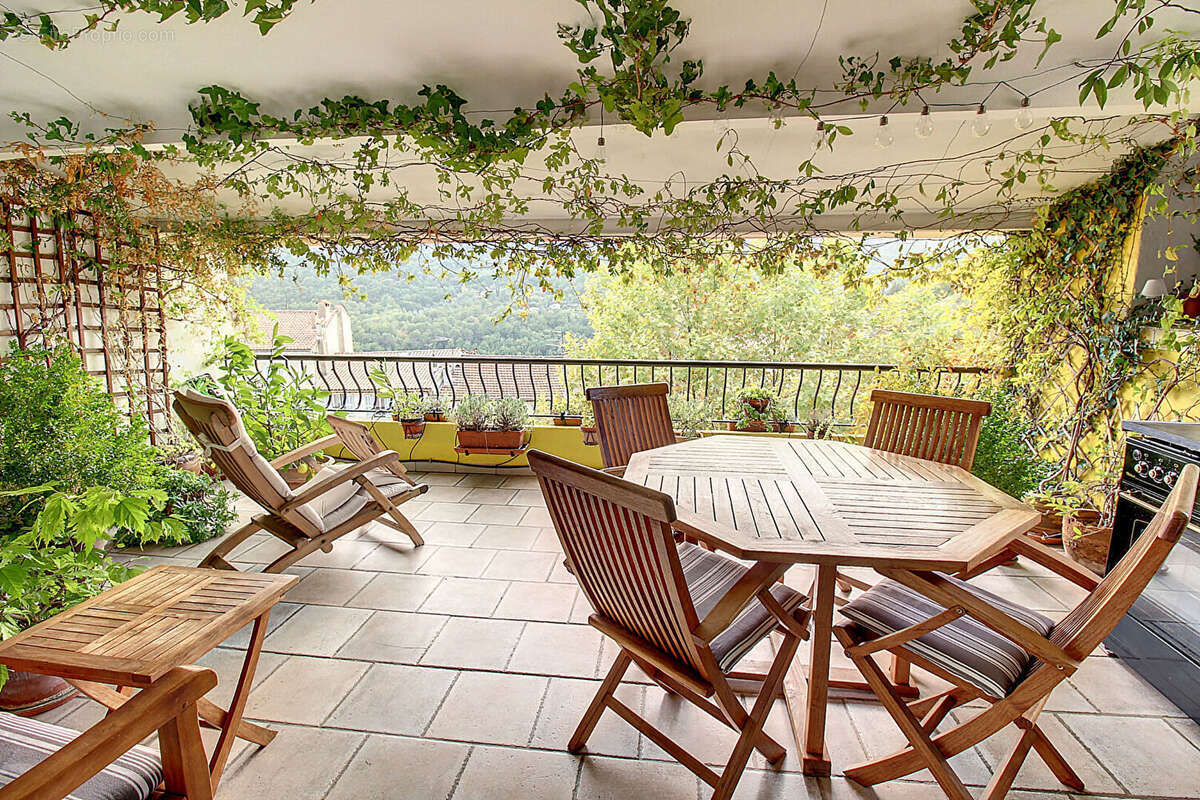 A VENDRE en EXCLUSIVITE ! Triplex Bargemon 5 pièces 162 m² - photo 15
