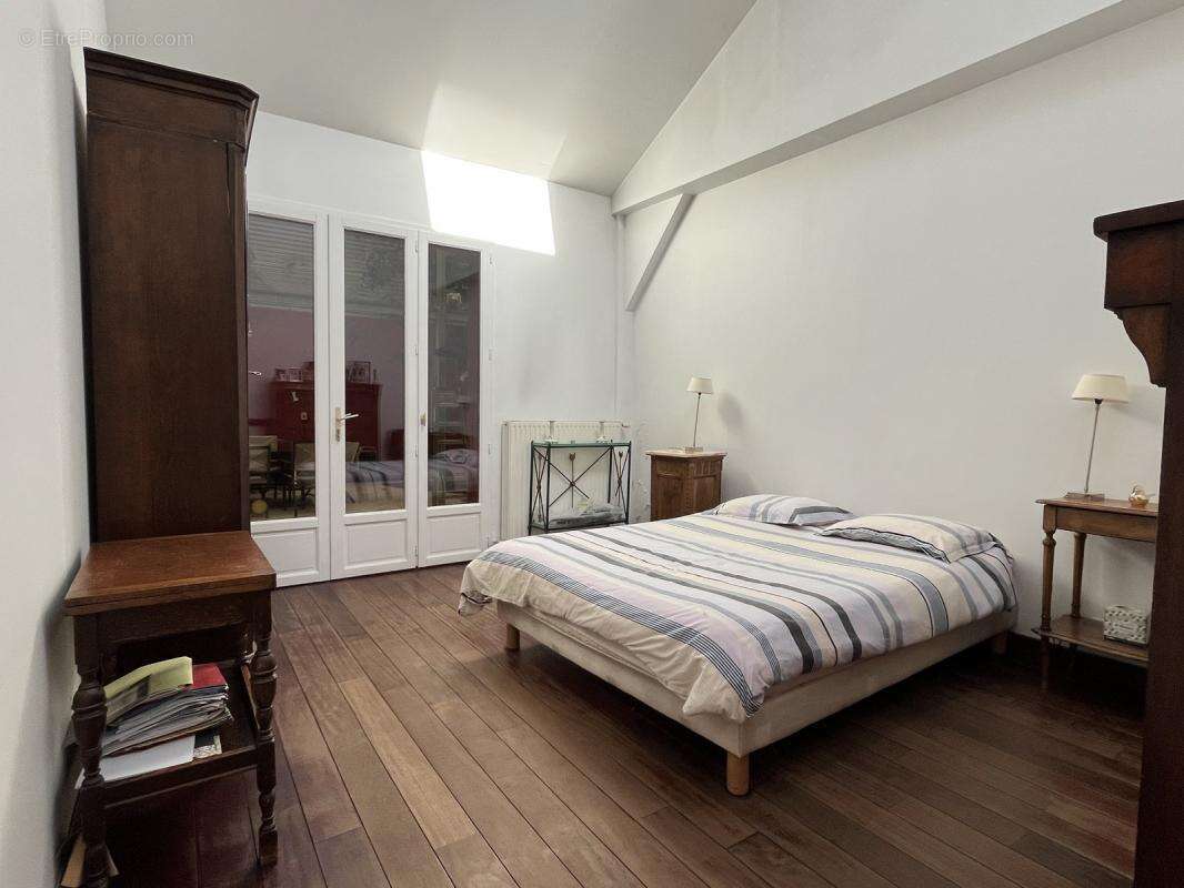 Maison à SAINTRY-SUR-SEINE