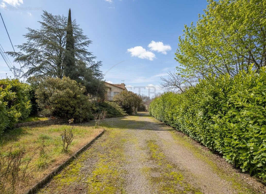 Maison à SAINT-PRIVAT