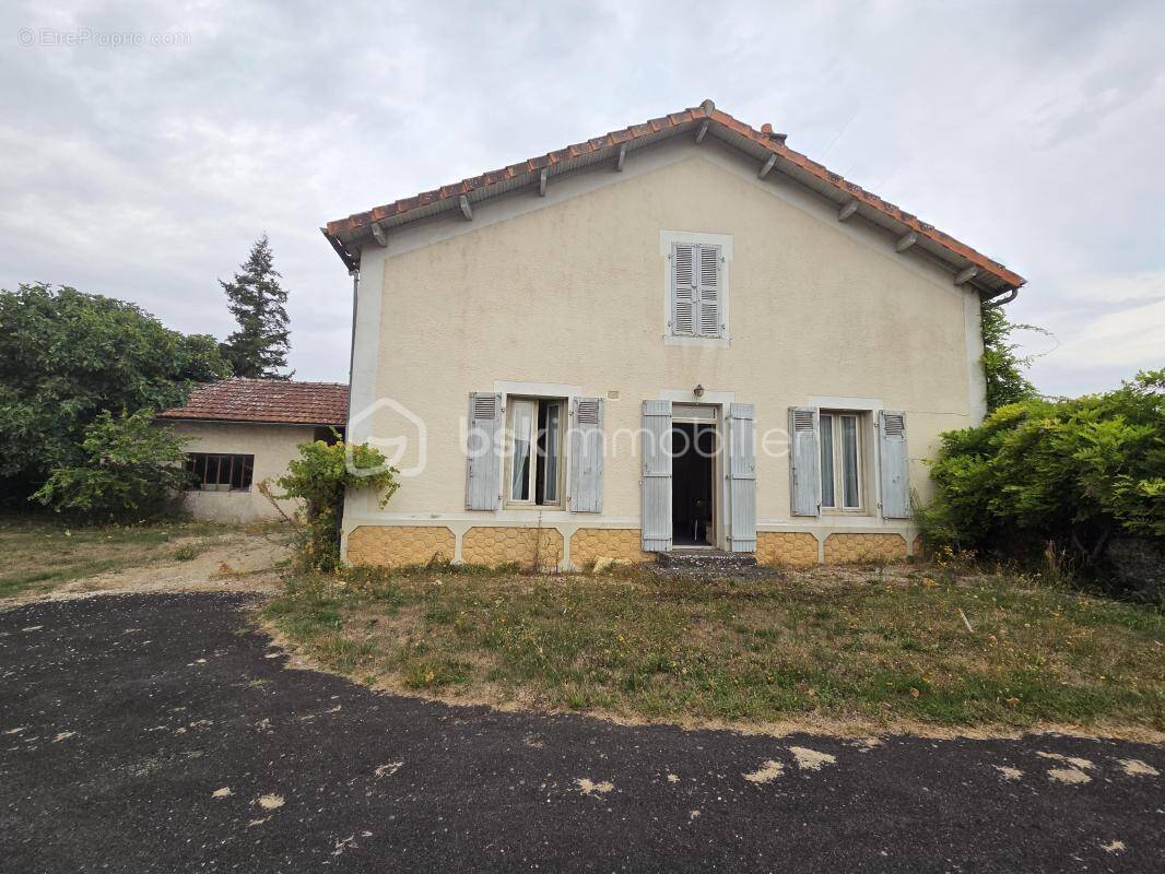 Maison à LIMALONGES
