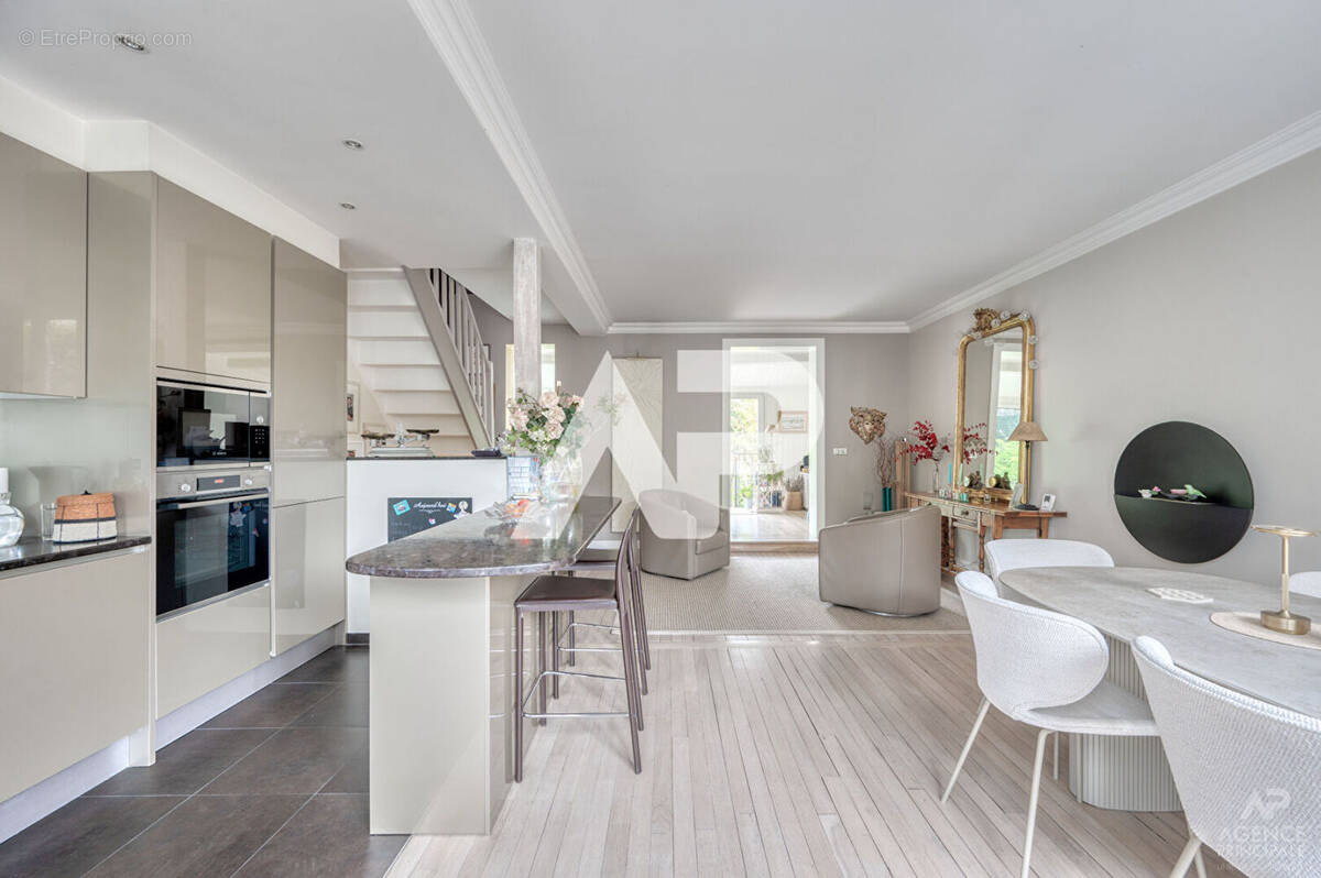 Maison à RUEIL-MALMAISON