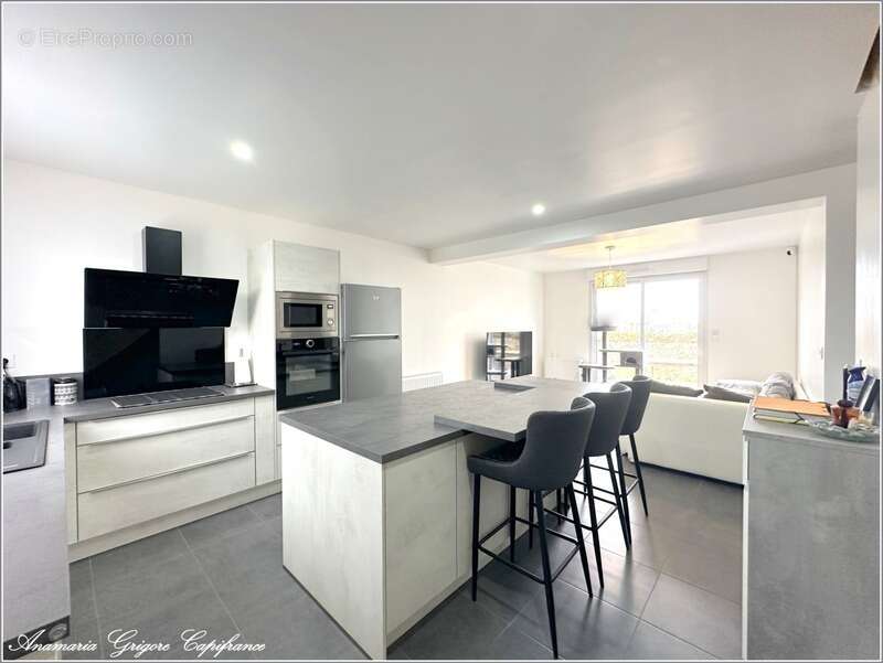 Maison à COURVILLE-SUR-EURE