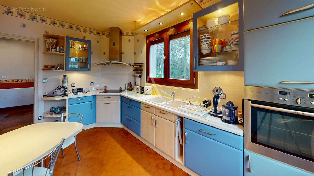 Maison à SAINT-JEAN-DE-BRAYE