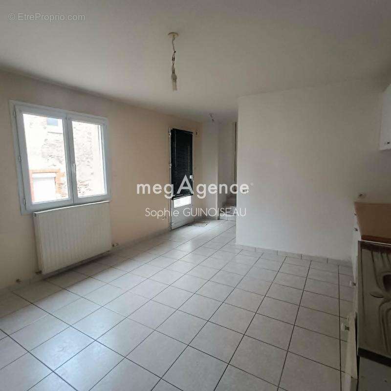 Maison La Tessoualle - photo 2