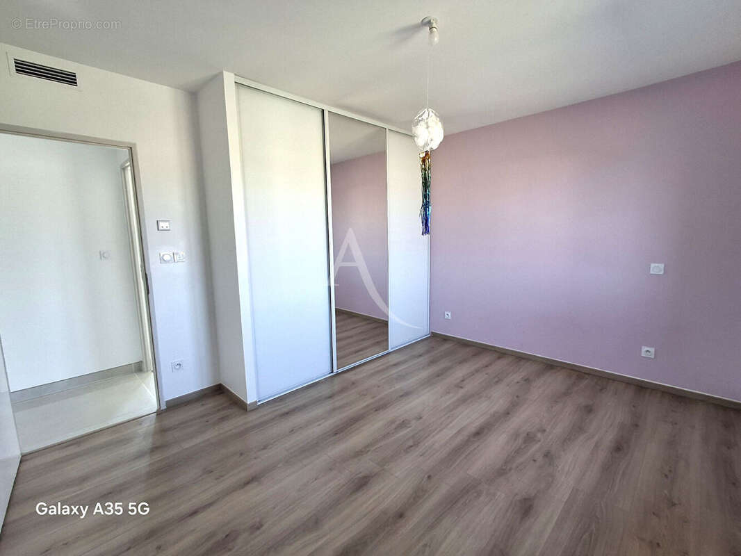 Maison L Isle Jourdain 4 pièce(s) 110 m2 - photo 9