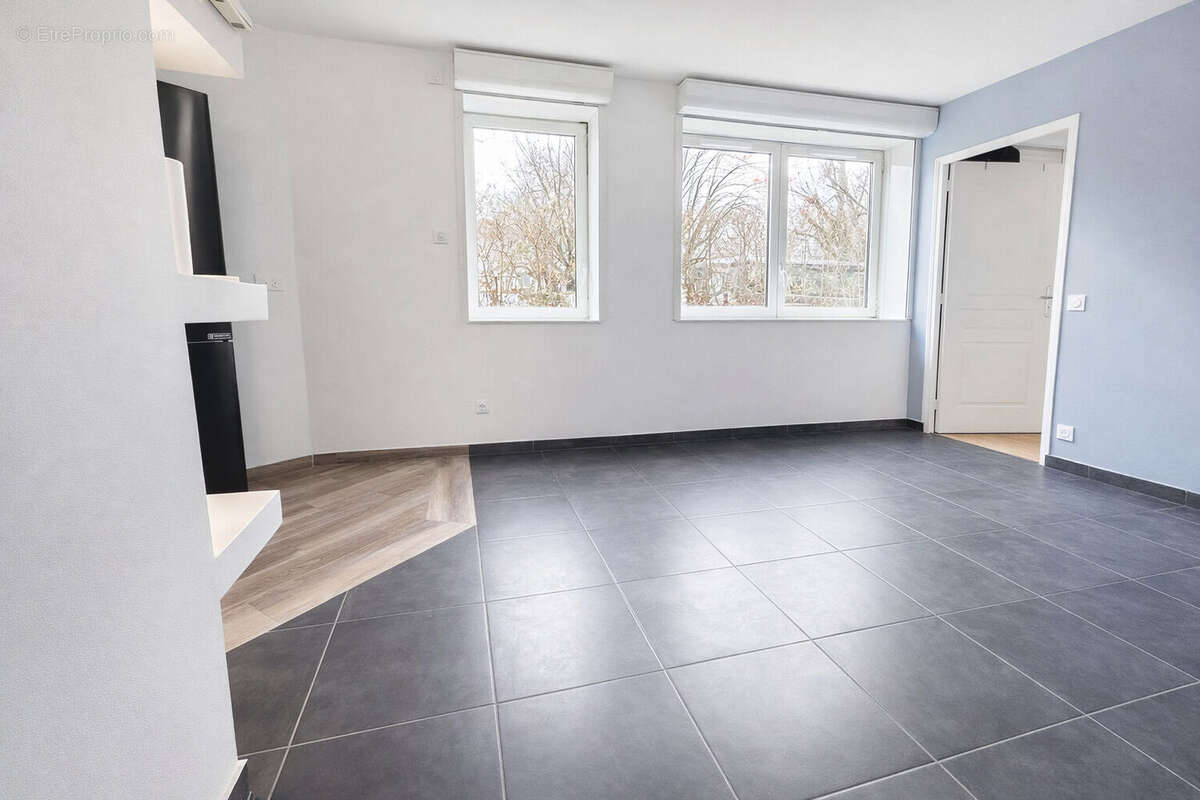 Appartement à ROSNY-SOUS-BOIS