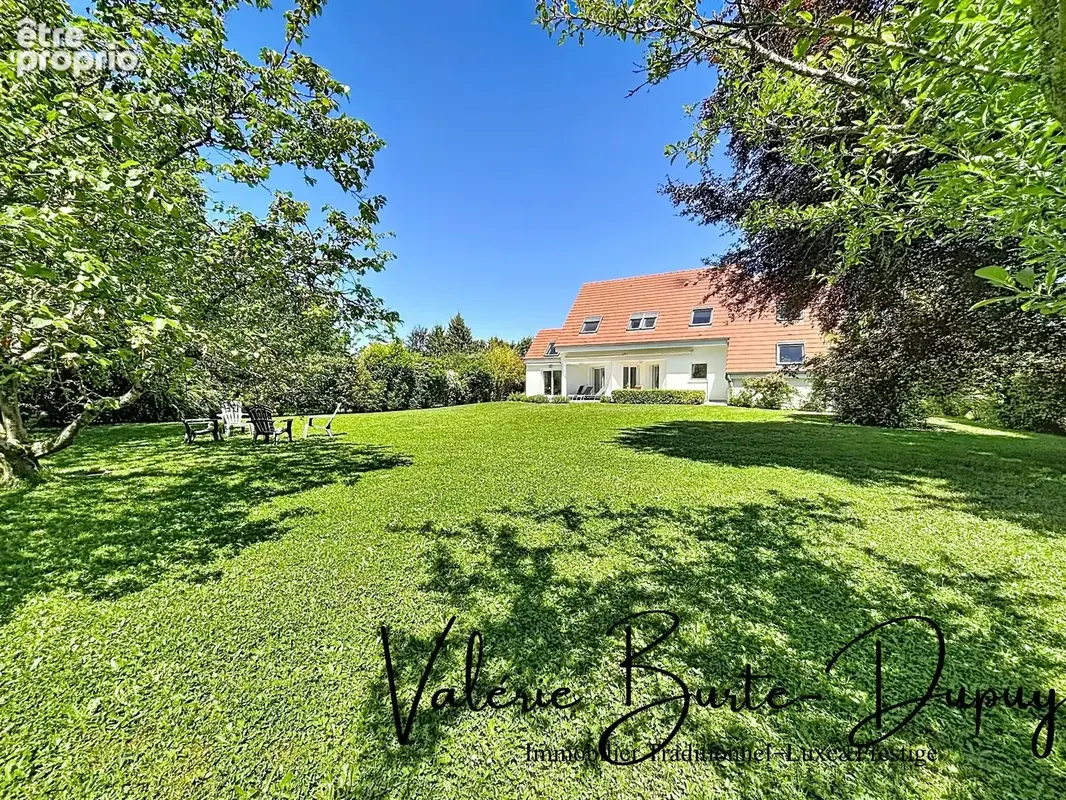 St Denis en Val à 10 min d'Orléans centre, à vendre  Maison de 2003 190m2 5 chambres avec jardin arboré de 1800m2, garage attena - photo 11