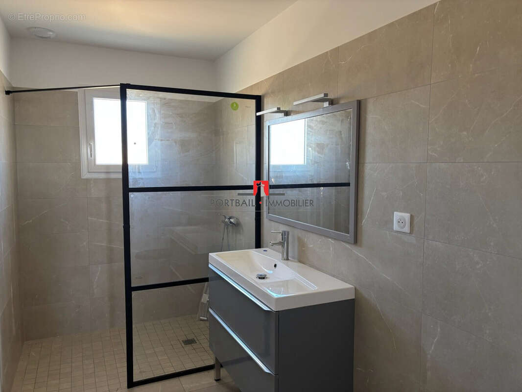 Maison 110 m² à Cavignac  - photo 3