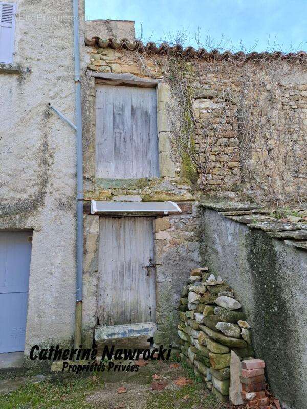 Maison à ONGLES