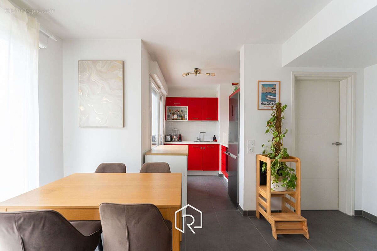 Appartement à MARSEILLE-12E