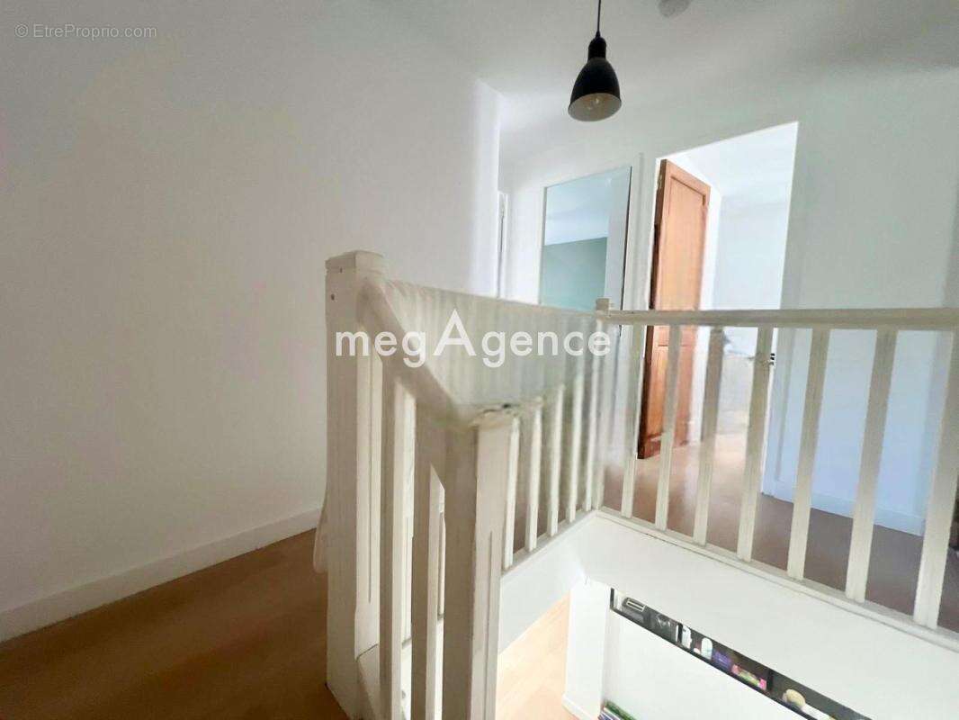 Maison traditionnelle, double jardin, aucun travaux - photo 8