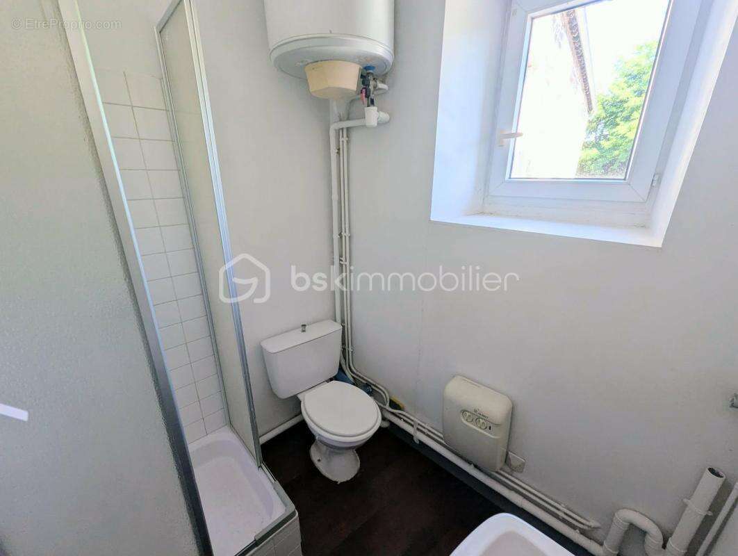 Immeuble de rapport situé au centre ville de Fougères 35300 - photo 10