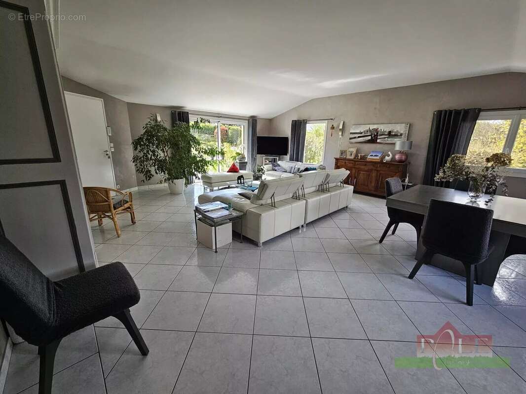 Maison à SAINT-ROMAIN-EN-GAL