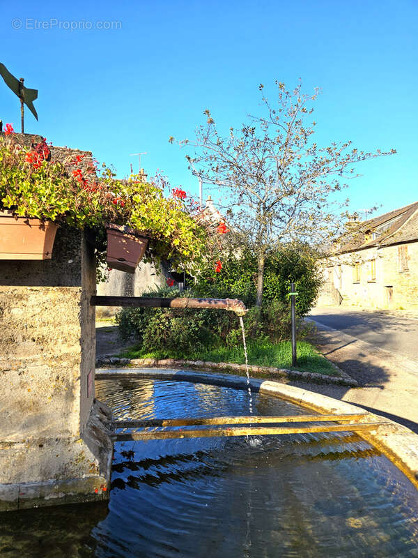 Maison à AGEN-D&#039;AVEYRON