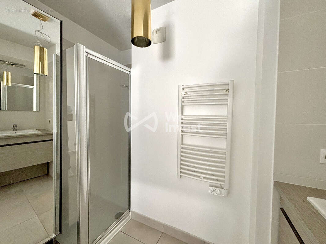 Appartement à LATTES