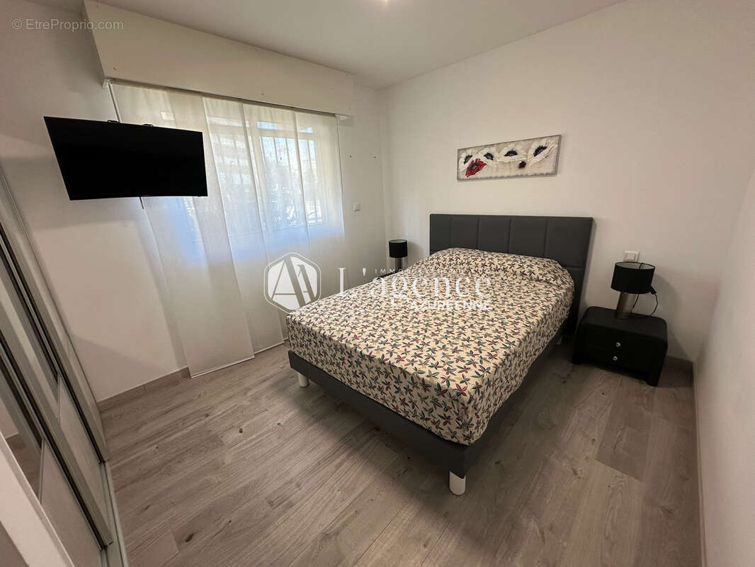 Appartement à SAINT-LAURENT-DU-VAR