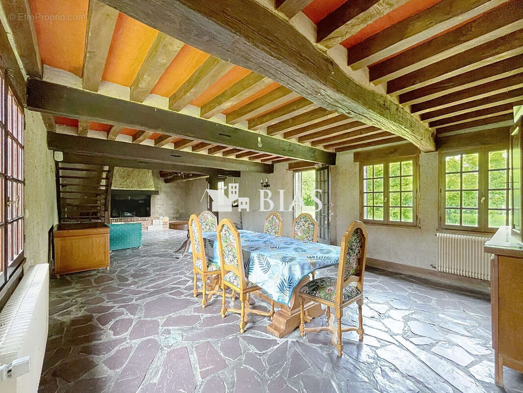 Maison à LE NEUBOURG