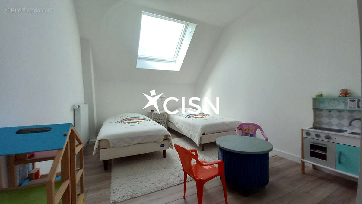Maison récente au calme - photo 7