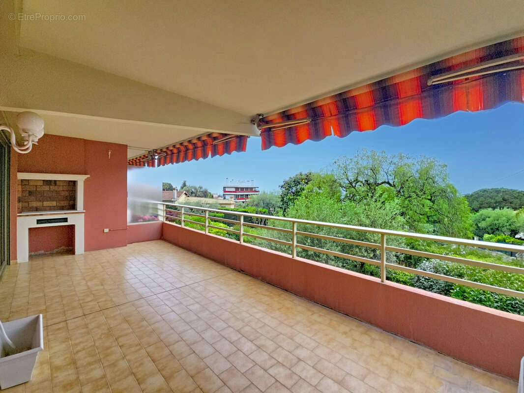Appartement à VENCE