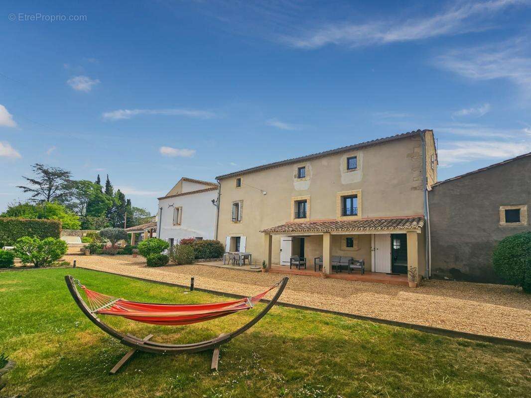 Maison à UZES