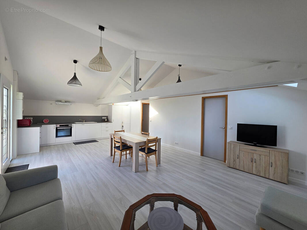 Appartement à BORDEAUX
