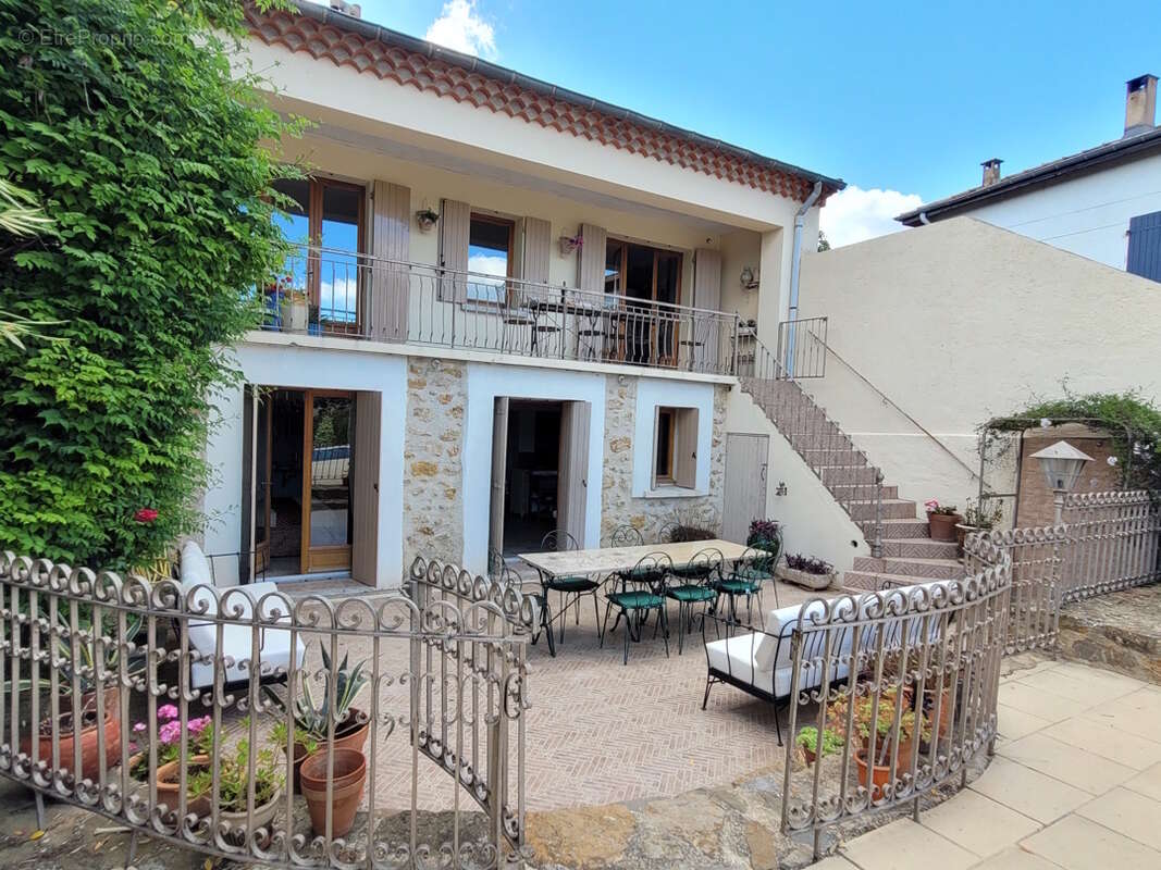 Maison à SAINT-GENIES-DE-FONTEDIT