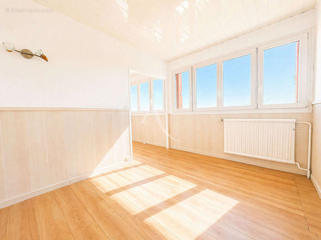 Appartement  4 pièce(s) 66.05 m2 - photo 3
