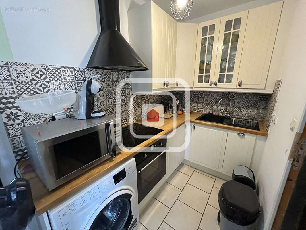 Maison à BOURG-ET-COMIN