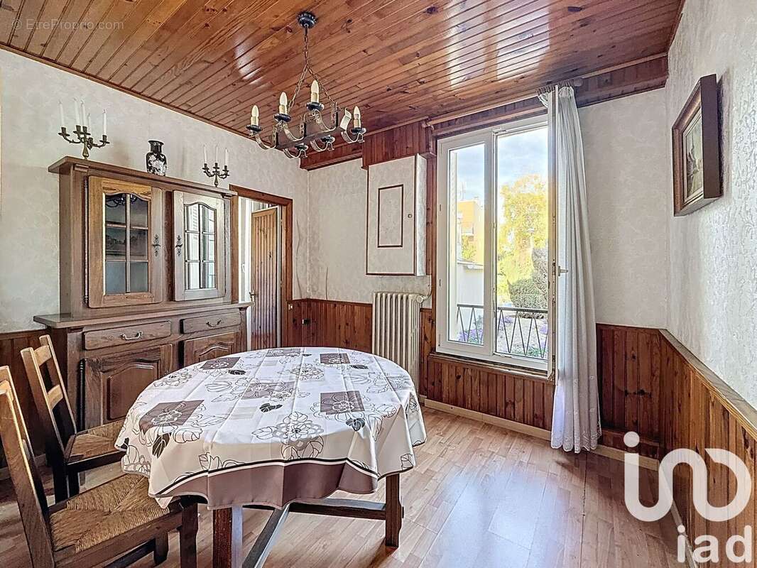 Photo 3 - Maison à ARCUEIL