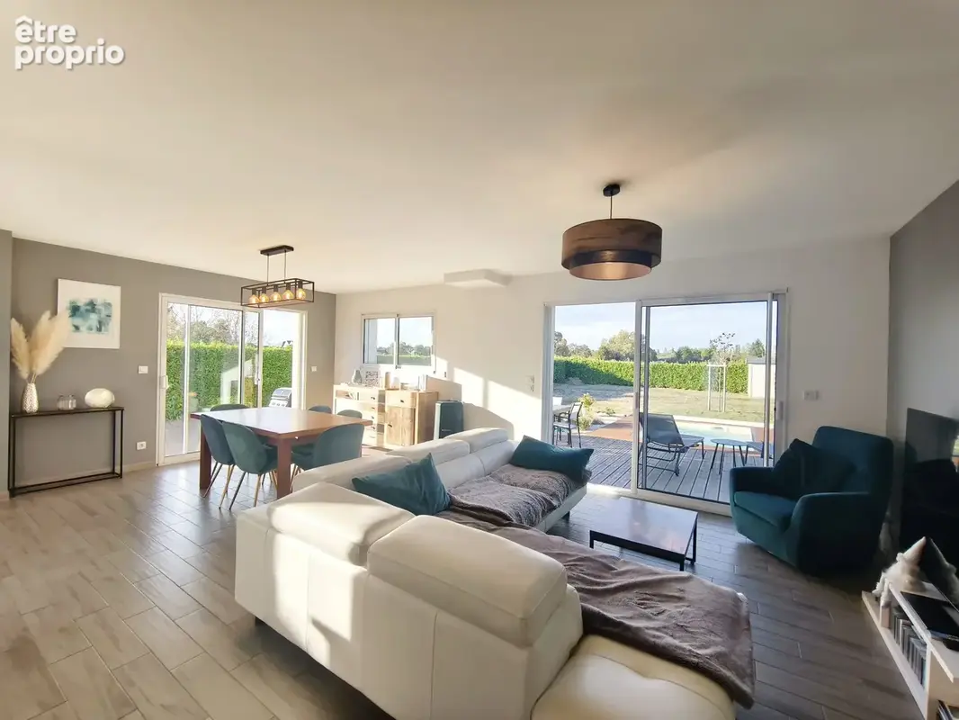 Maison 5 pièces 104 m² à vendre à Darvoy (45150) - photo 2