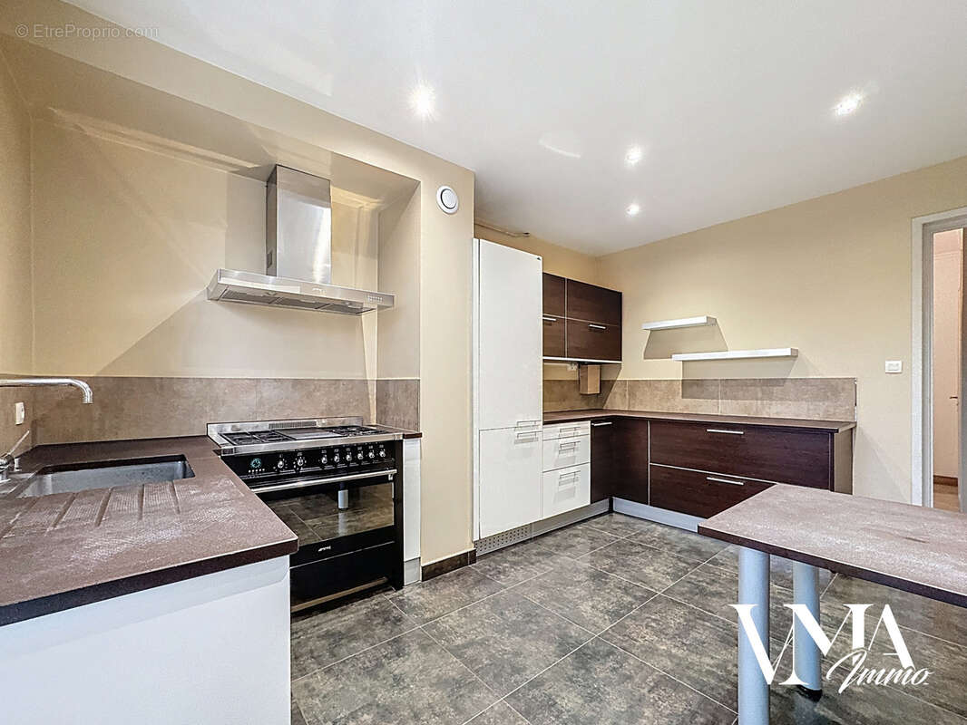 Appartement à ANSE
