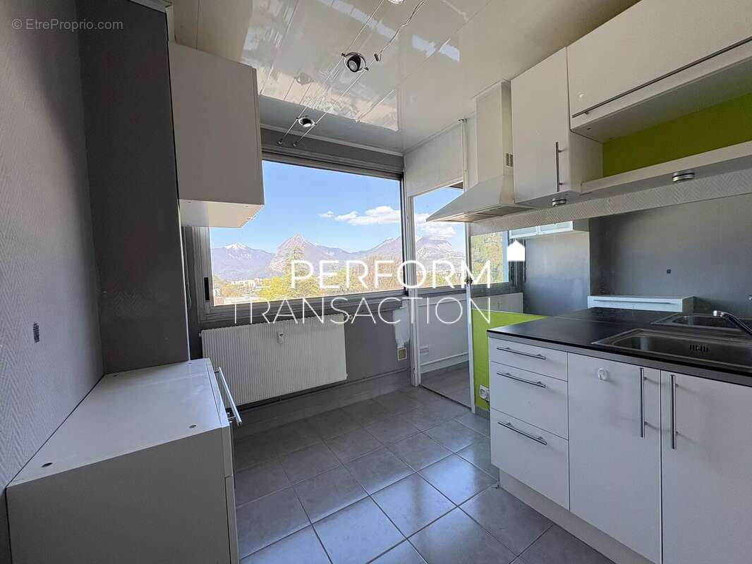 Appartement à SEYSSINET-PARISET