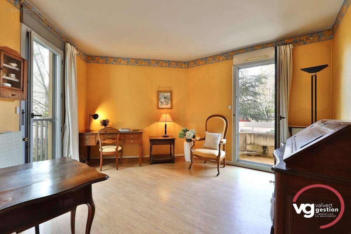Appartement à TASSIN-LA-DEMI-LUNE