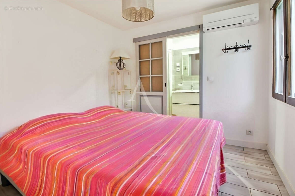 Maison à CARQUEIRANNE