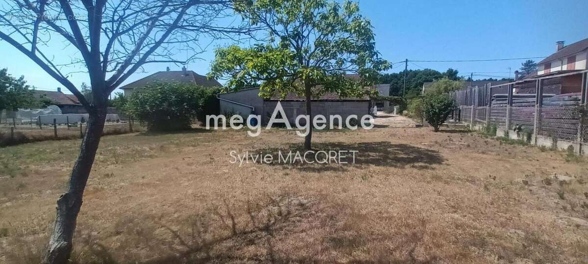 Maison à CHATRES-SUR-CHER