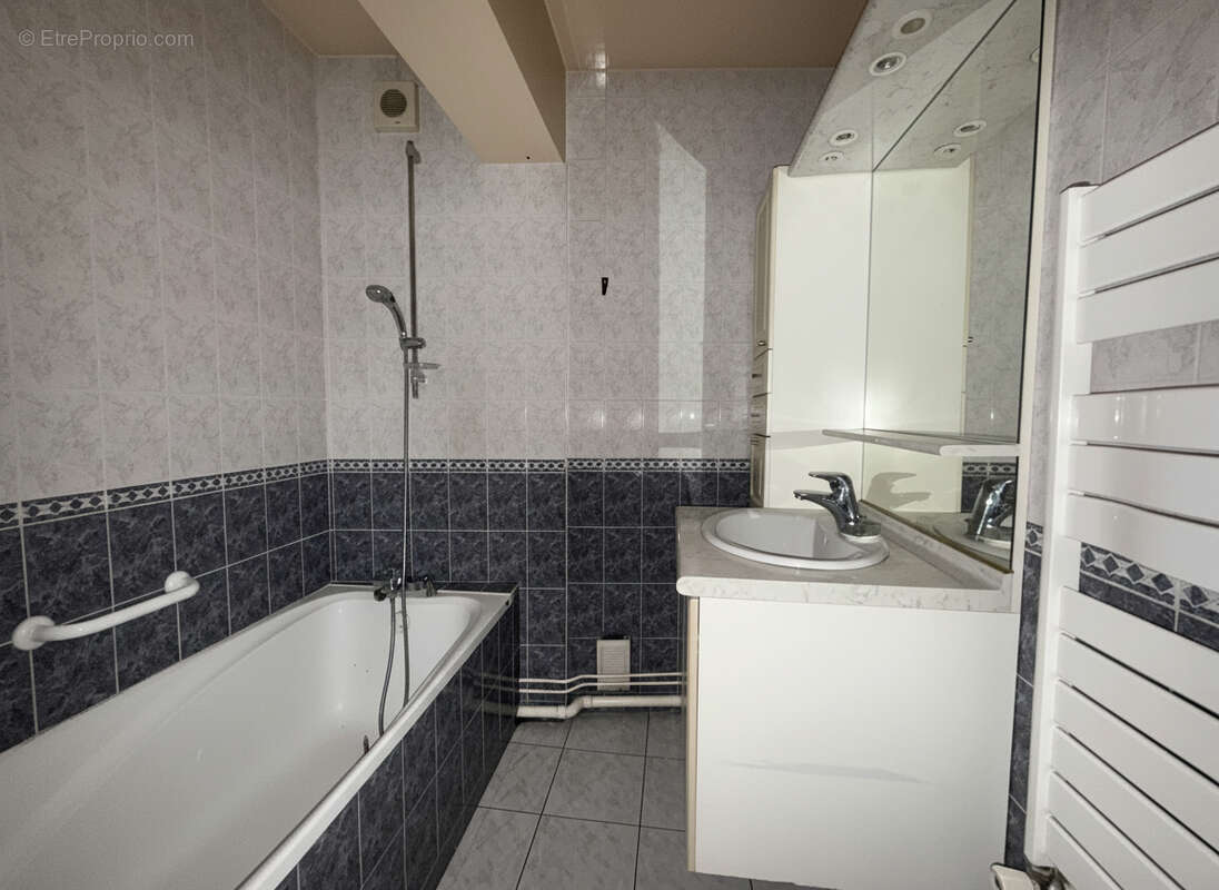Appartement à ENGHIEN-LES-BAINS