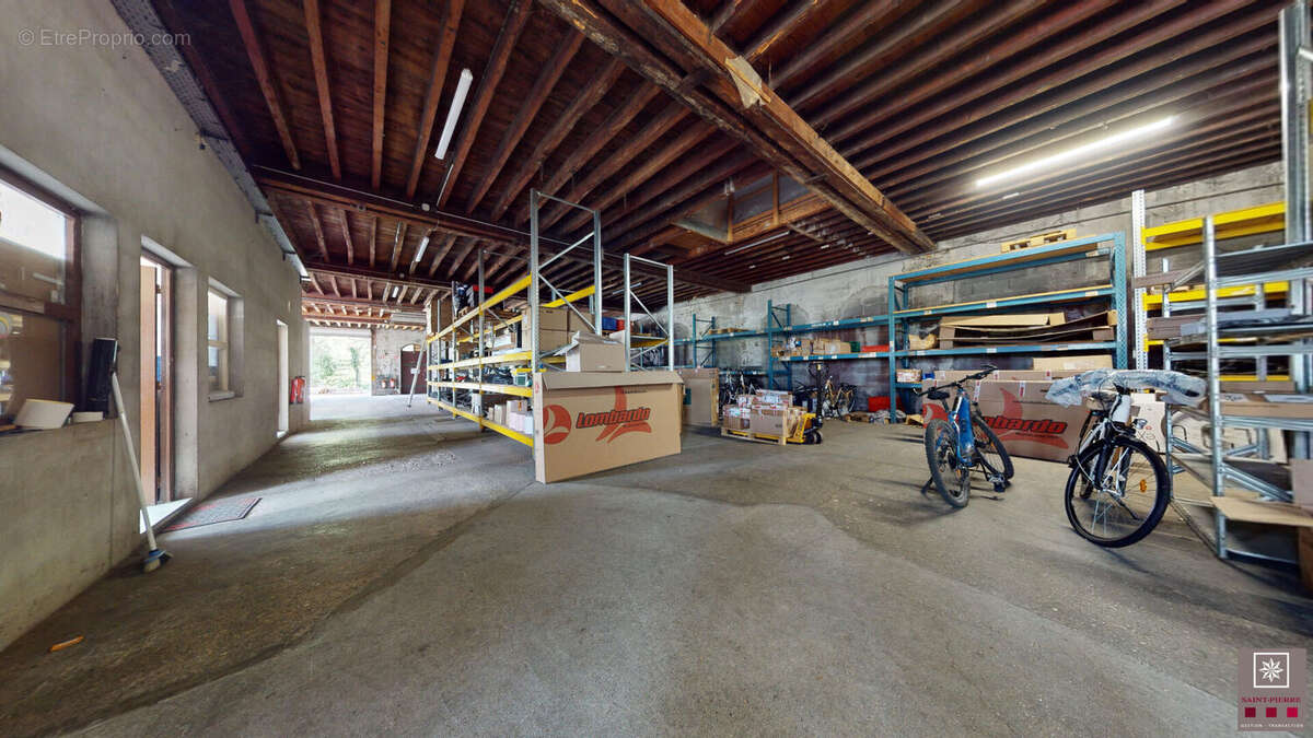 Maison à SERRIERES-DE-BRIORD