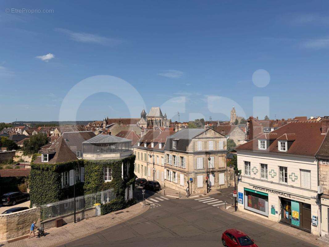 Appartement à COMPIEGNE