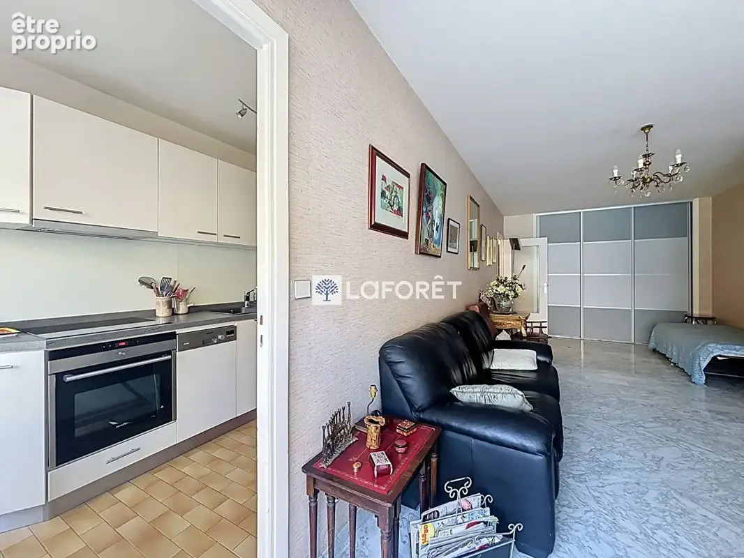 Grand studio 43m² - centre ville menton - grande terrasse - photo 5