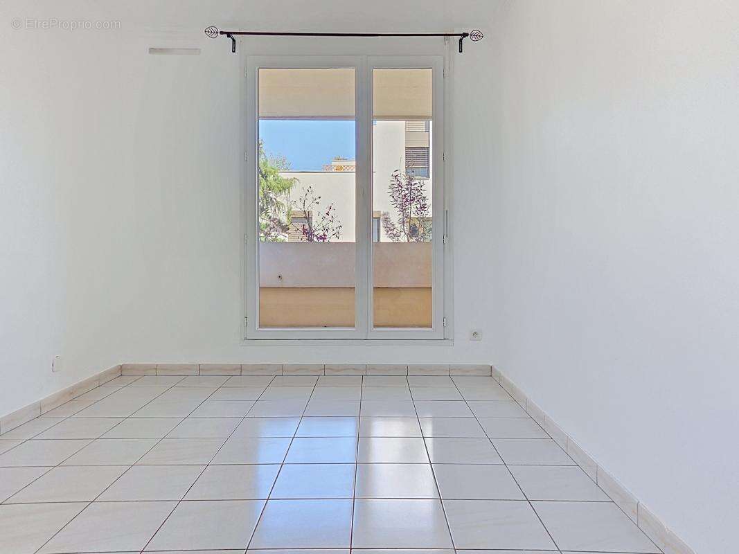 Appartement à LYON-8E
