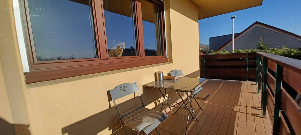 Appartement à THOIRY