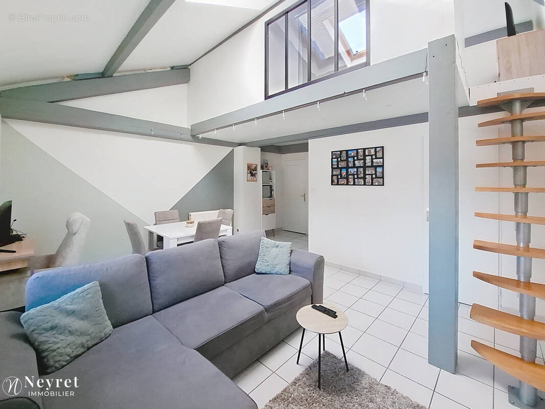 Appartement à VOURLES