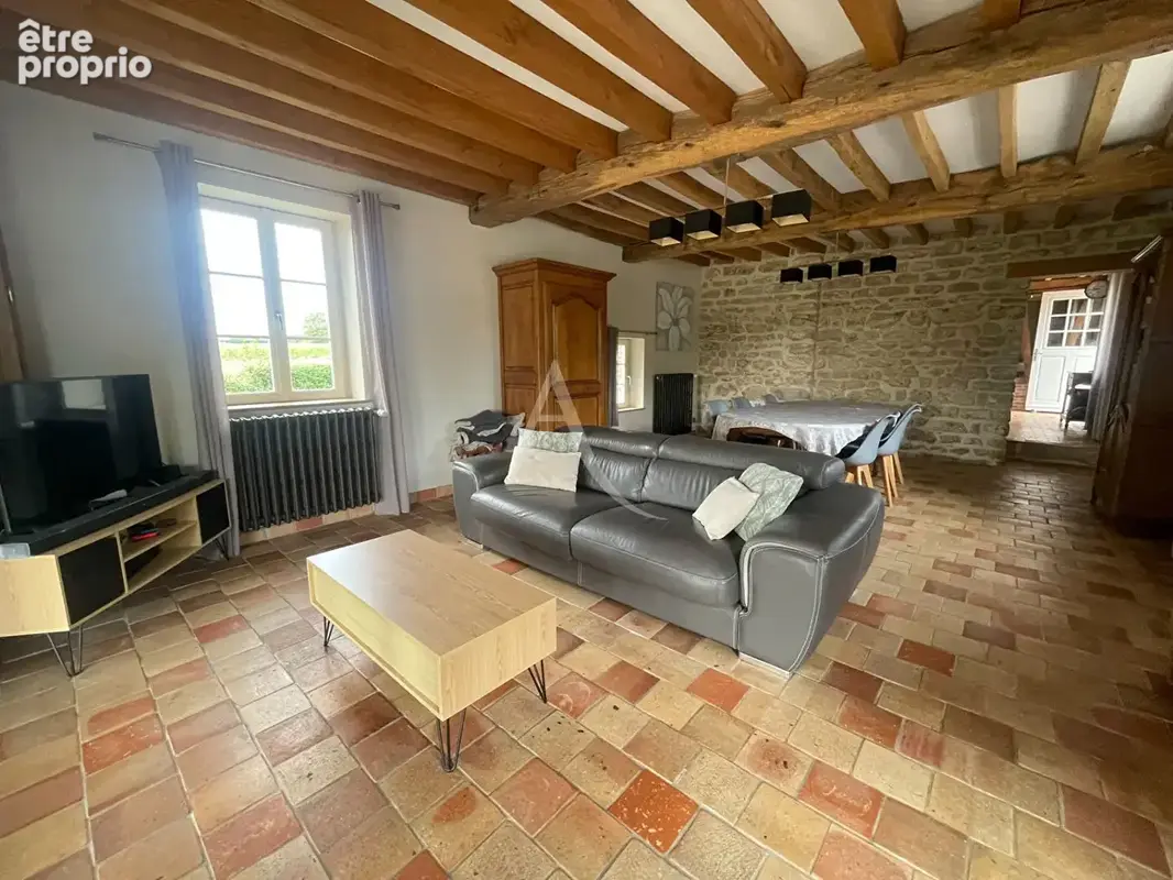 Plus de 9000 m² de terrain  - au calme total, magnifique maison sans aucun travaux - photo 5