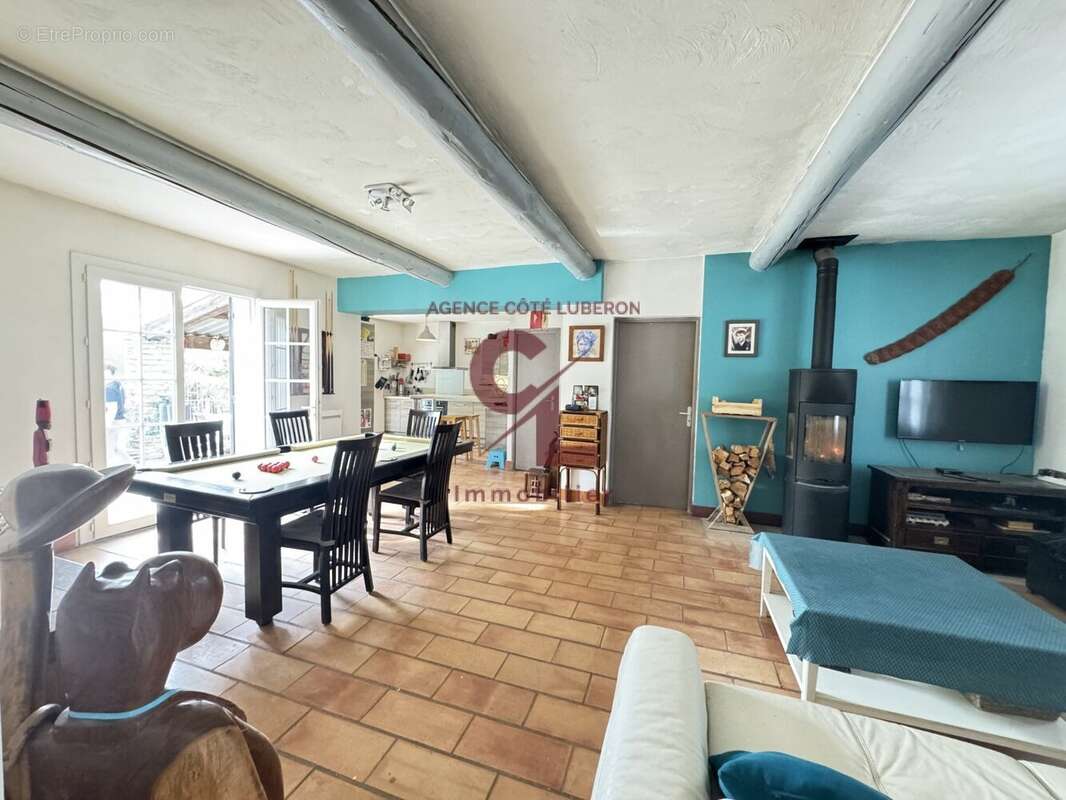 Maison à SAUMANE-DE-VAUCLUSE