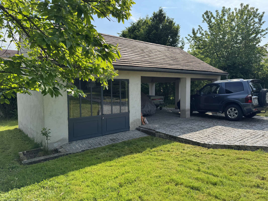 Maison à BELLERIVE-SUR-ALLIER
