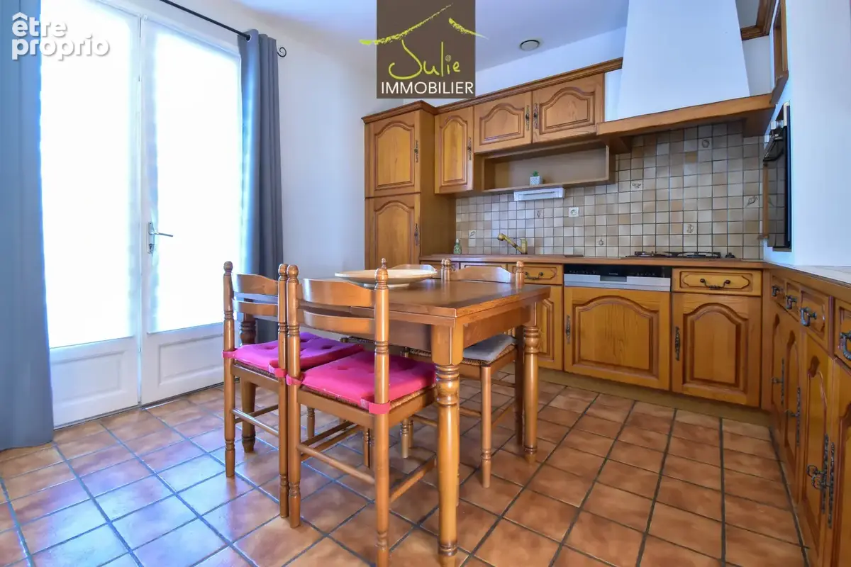 CERIZAY - Pavillon sur sous-sol accès plain-pied, 89 m2, 3 ch., avec jardin clos - photo 3