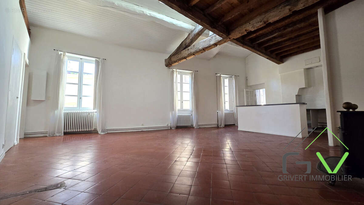 Appartement à NIMES
