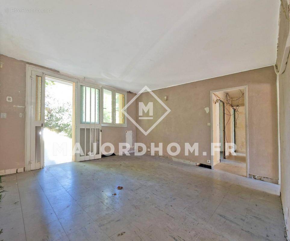 Appartement à MARSEILLE-9E